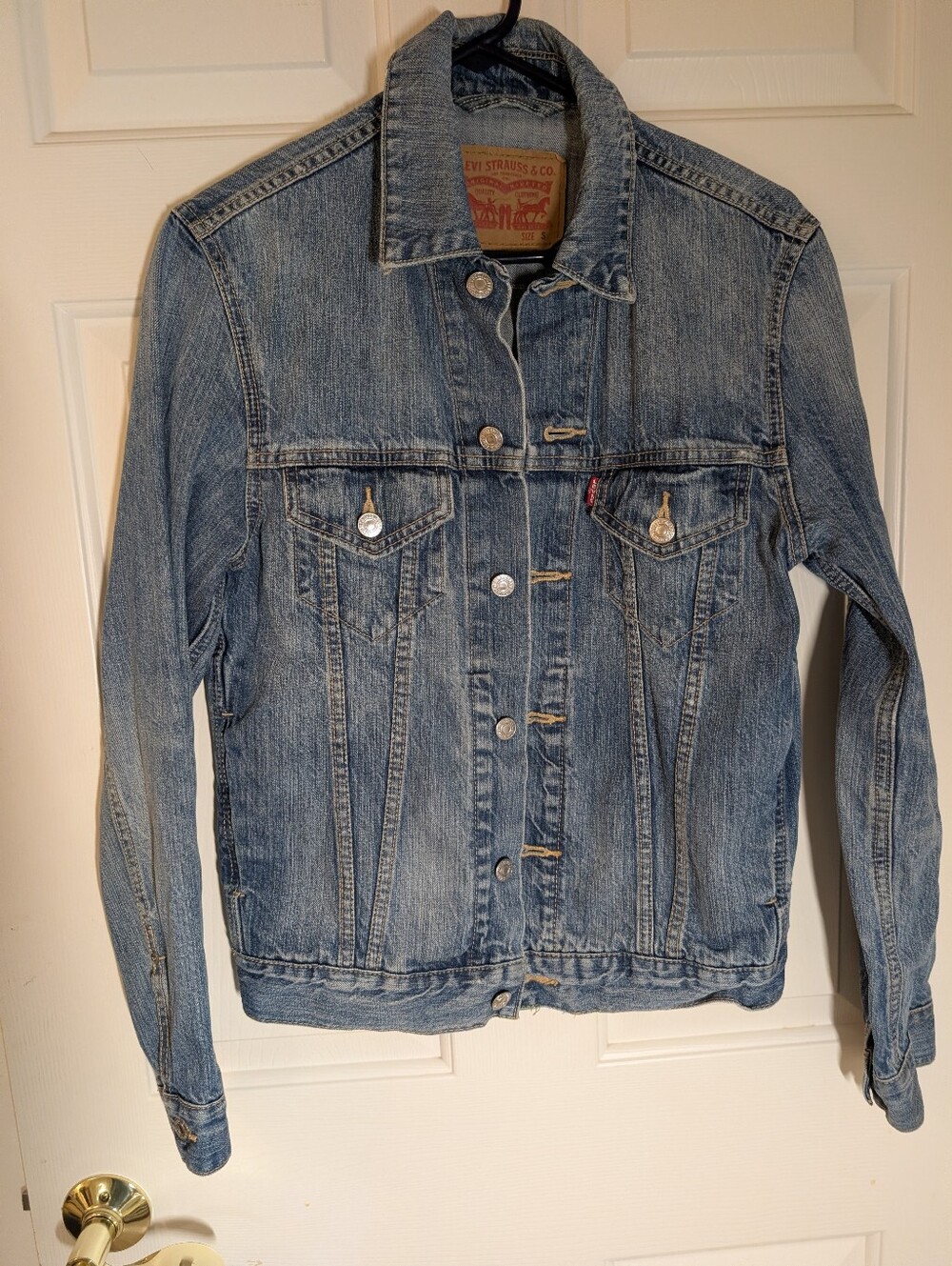 Levi’s Men’s Trucker 100% Cotton Denim Jacket Medium Vintage Wash sz Small